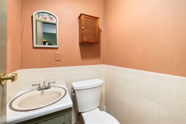 11 Coombs Street, East Providence, RI 02916