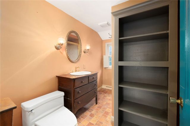 11 Coombs Street, East Providence, RI 02916