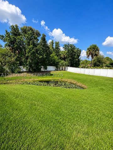 16857 90th St N, Loxahatchee, FL 33470