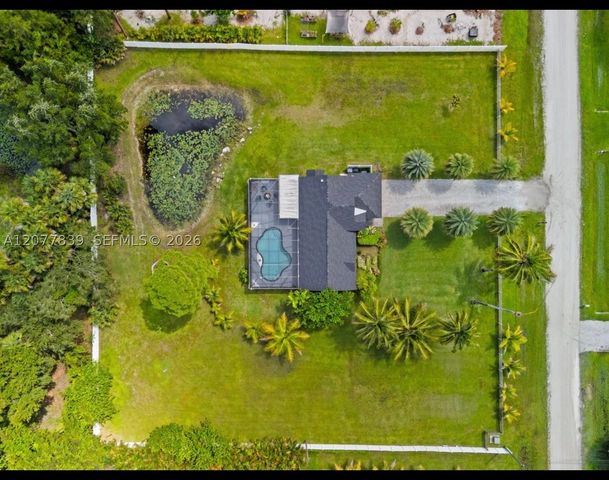 16857 90th St N, Loxahatchee, FL 33470