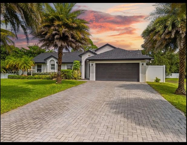 16857 90th St N, Loxahatchee, FL 33470