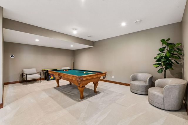 10053 Trails End Road, Chanhassen, MN 55317