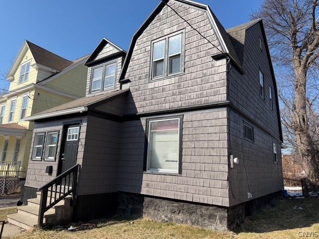 225 East Colvin Street, Syracuse, NY 13205