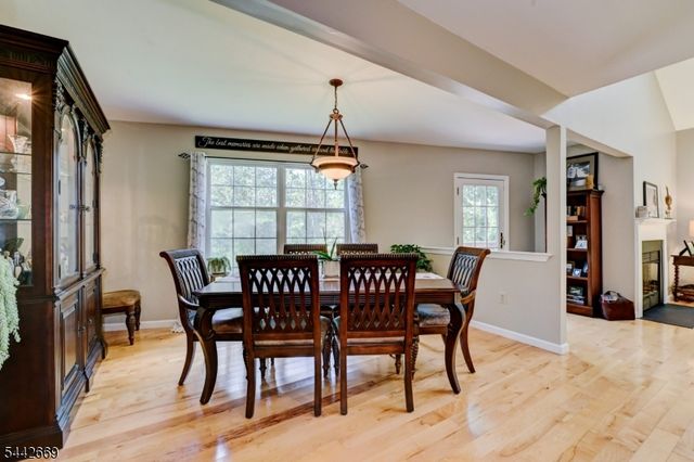 15 NAVAJO TRL, Branchburg Twp., NJ 08876