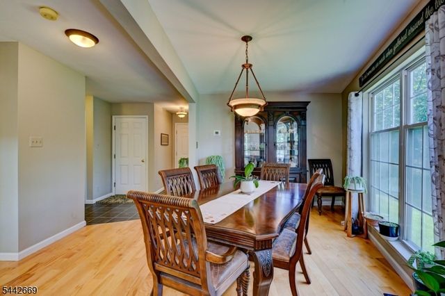 15 NAVAJO TRL, Branchburg Twp., NJ 08876