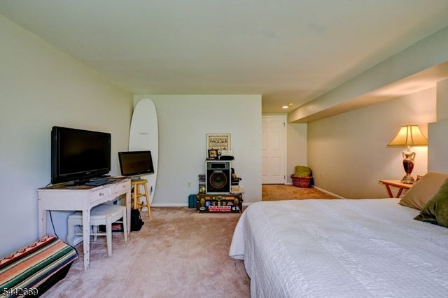 15 NAVAJO TRL, Branchburg Twp., NJ 08876