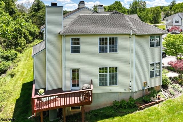 15 NAVAJO TRL, Branchburg Twp., NJ 08876