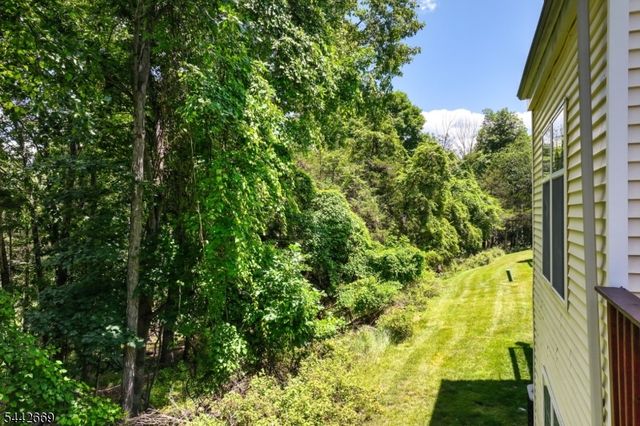 15 NAVAJO TRL, Branchburg Twp., NJ 08876
