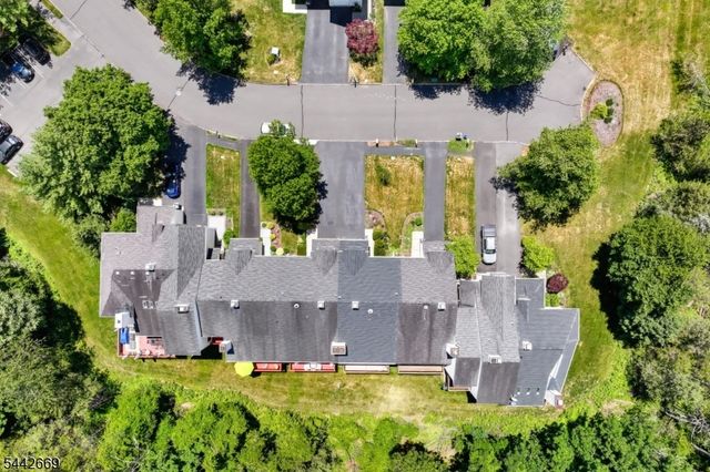 15 NAVAJO TRL, Branchburg Twp., NJ 08876