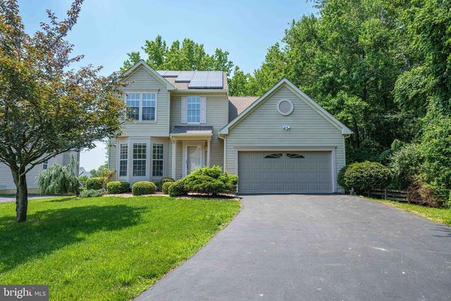 235 W HOPE CT, Bear, DE 19701
