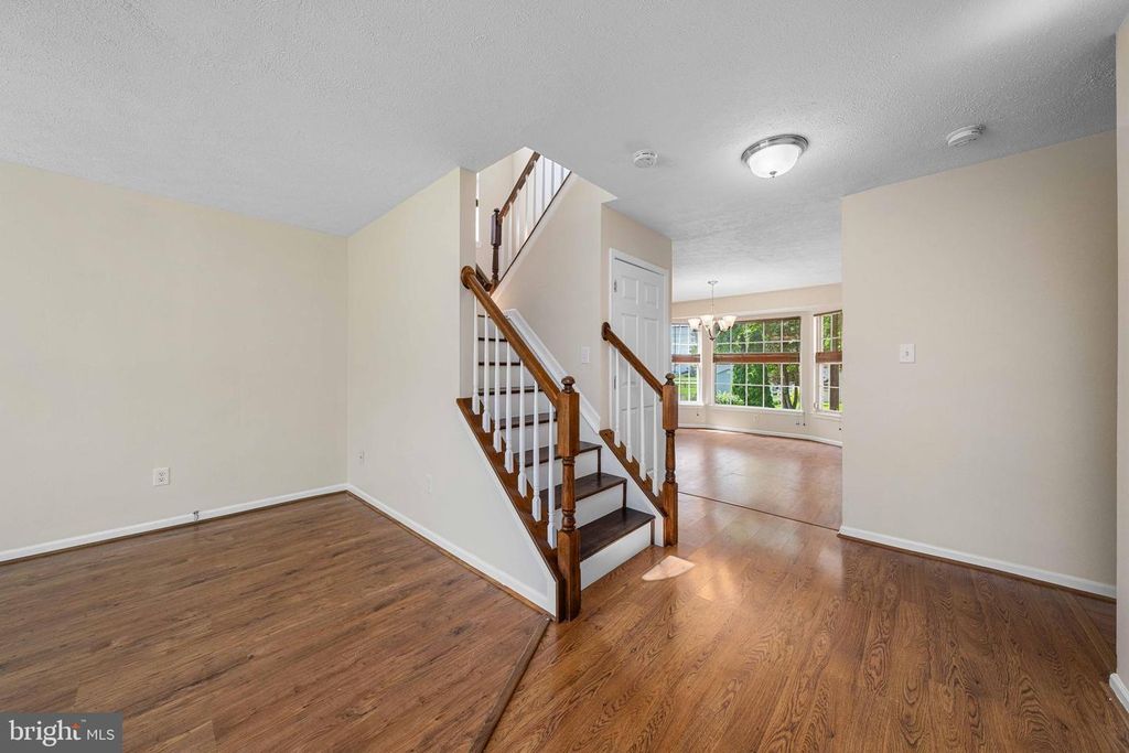235 W HOPE CT, Bear, DE 19701