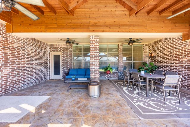1233 Grayhawk Drive, Forney, TX 75126