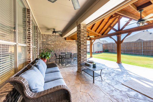 1233 Grayhawk Drive, Forney, TX 75126