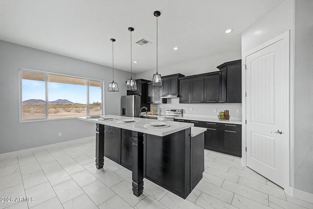 40811 W GEORGIA Avenue, Tonopah, AZ 85354
