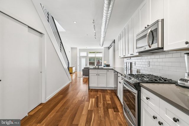 407 FAIRMOUNT, Philadelphia, PA 19123