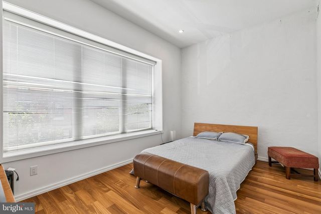 407 FAIRMOUNT, Philadelphia, PA 19123