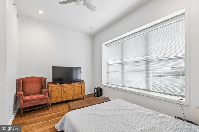 407 FAIRMOUNT, Philadelphia, PA 19123