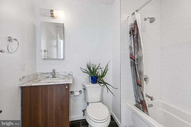 407 FAIRMOUNT, Philadelphia, PA 19123