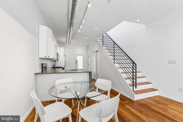 407 FAIRMOUNT, Philadelphia, PA 19123