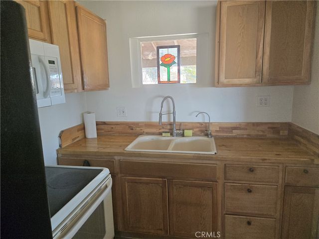 57345 Old Haggard Road, Yucca Valley, CA 92284