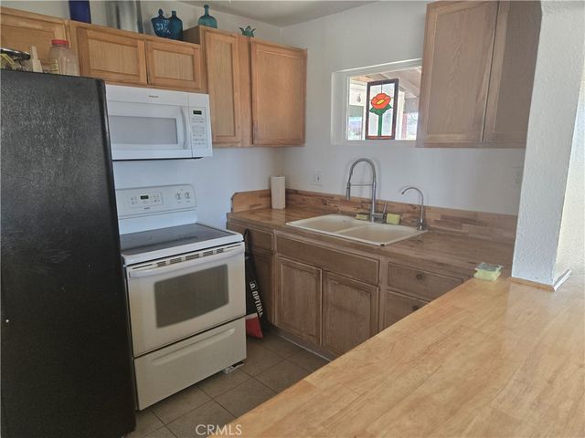 57345 Old Haggard Road, Yucca Valley, CA 92284