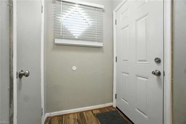 404 Osprey ST, Virginia Beach, VA 23462