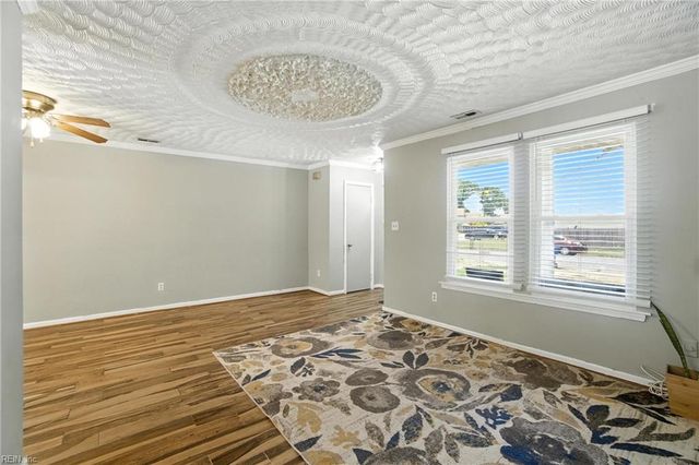 404 Osprey ST, Virginia Beach, VA 23462