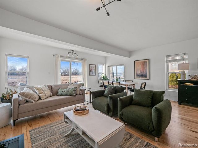 227 Shotwell Street, White Lake, MI 48386