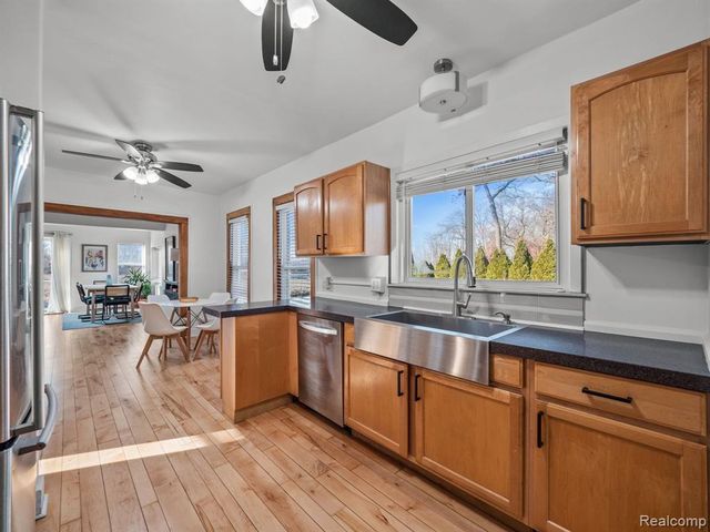 227 Shotwell Street, White Lake, MI 48386