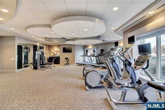150 Henley Place 404, Weehawken, NJ 07086