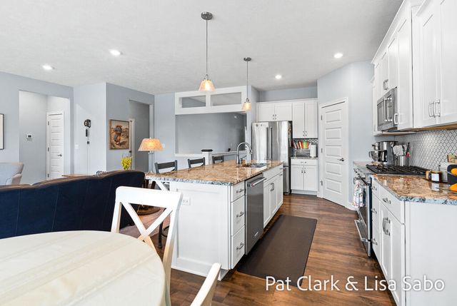 13458 Waybury Drive, Nunica, MI 49448