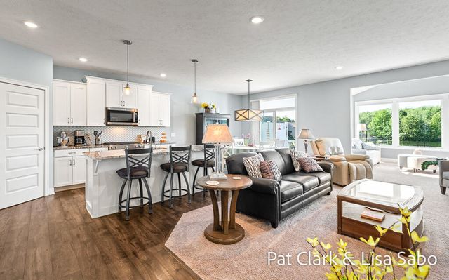 13458 Waybury Drive, Nunica, MI 49448