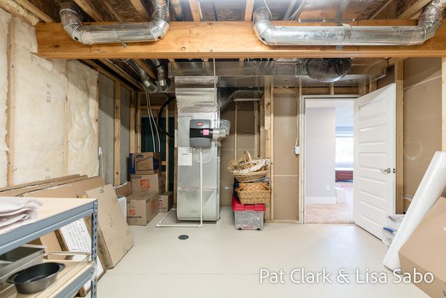13458 Waybury Drive, Nunica, MI 49448