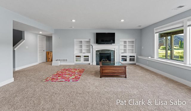 13458 Waybury Drive, Nunica, MI 49448