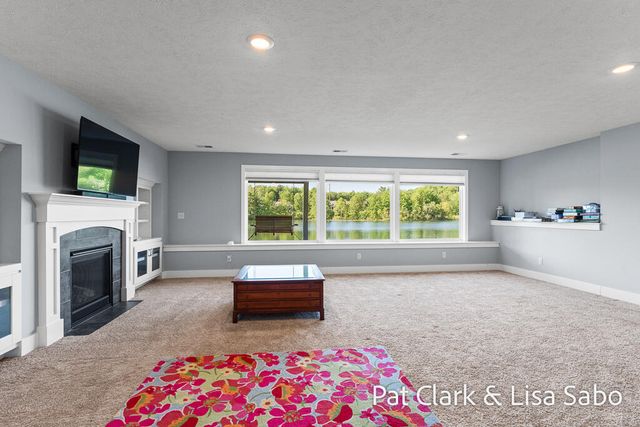 13458 Waybury Drive, Nunica, MI 49448