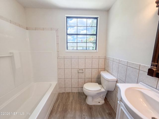 2742 MERWYN Road, Jacksonville, FL 32207