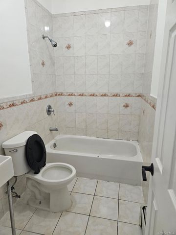 484 Beach 44th Street, Far Rockaway, NY 11691