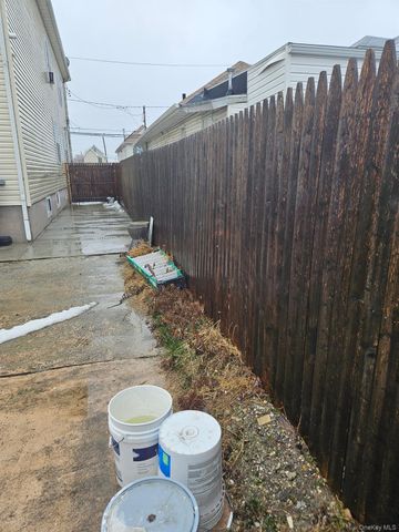 484 Beach 44th Street, Far Rockaway, NY 11691