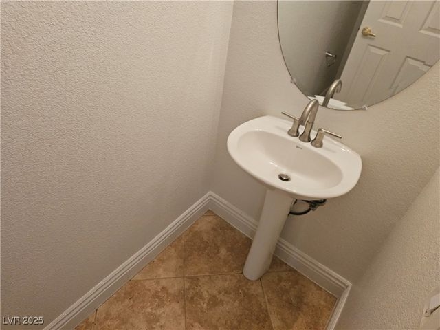 5031 Moose Falls Drive, Las Vegas, NV 89141