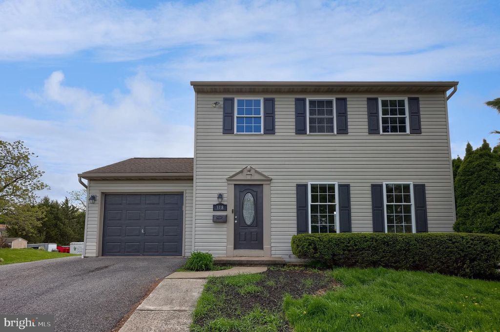 318 N DWIGHT ST, Reading, PA 19609