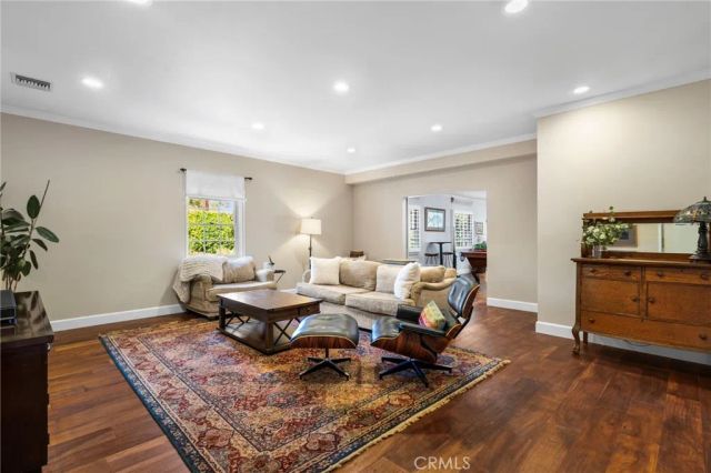 23534 Hatteras Street, Woodland Hills, CA 91367