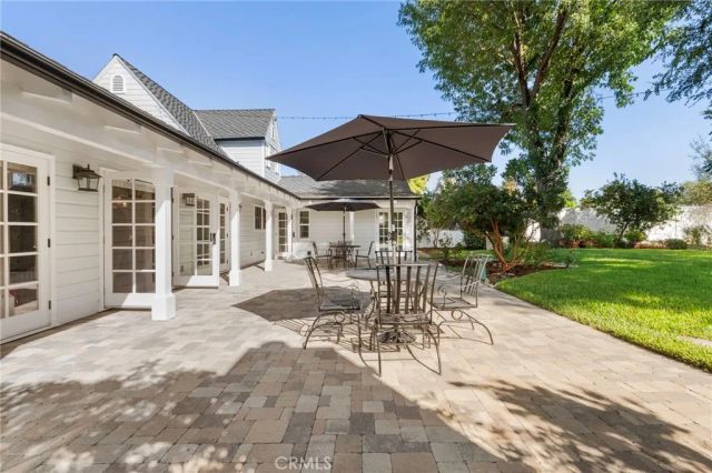 23534 Hatteras Street, Woodland Hills, CA 91367