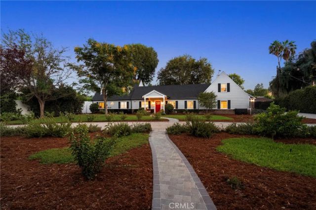 23534 Hatteras Street, Woodland Hills, CA 91367