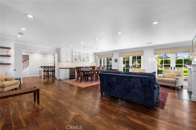23534 Hatteras Street, Woodland Hills, CA 91367
