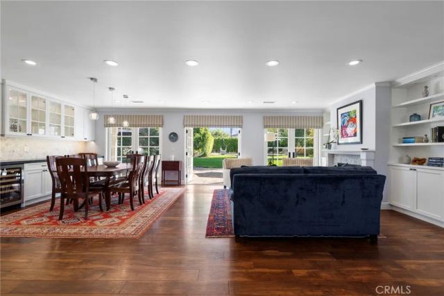23534 Hatteras Street, Woodland Hills, CA 91367