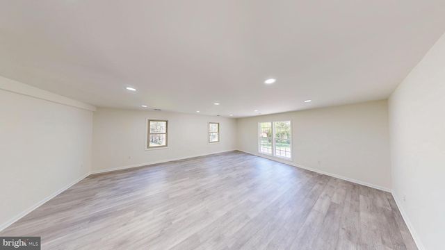 729 W WATERSVILLE RD, Mount Airy, MD 21771