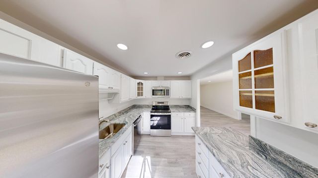 729 W WATERSVILLE RD, Mount Airy, MD 21771
