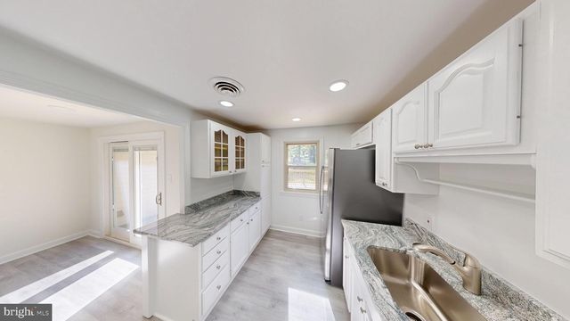 729 W WATERSVILLE RD, Mount Airy, MD 21771