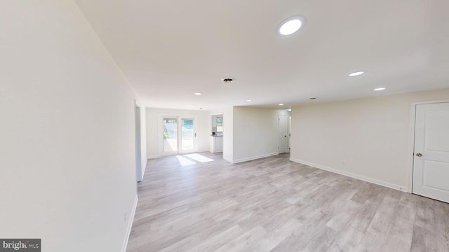 729 W WATERSVILLE RD, Mount Airy, MD 21771