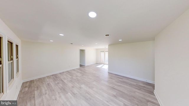 729 W WATERSVILLE RD, Mount Airy, MD 21771